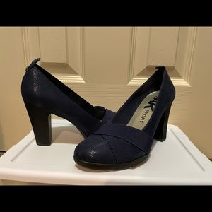 Navy blue Anne Klein Sport Heels - Worn Twice
